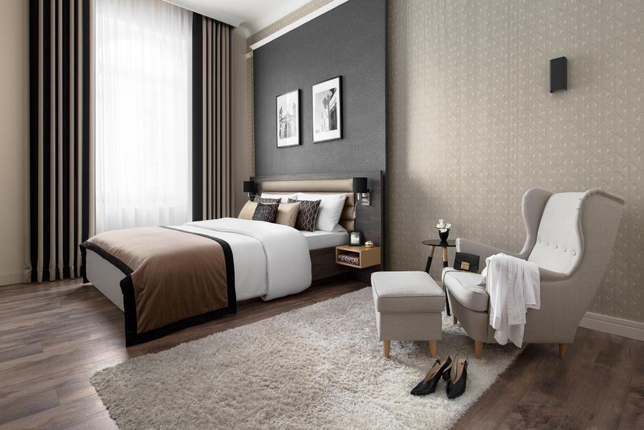 Revay Deluxe - Free Parking Apartment Budapest